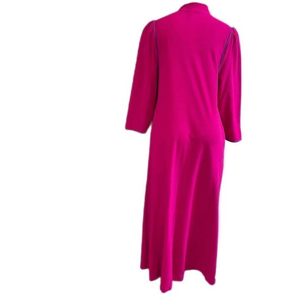 Vintage Vanity Fair Bright Fushia Embroidered Fleece House Coat Maxi Robe Small - Picture 3 of 9